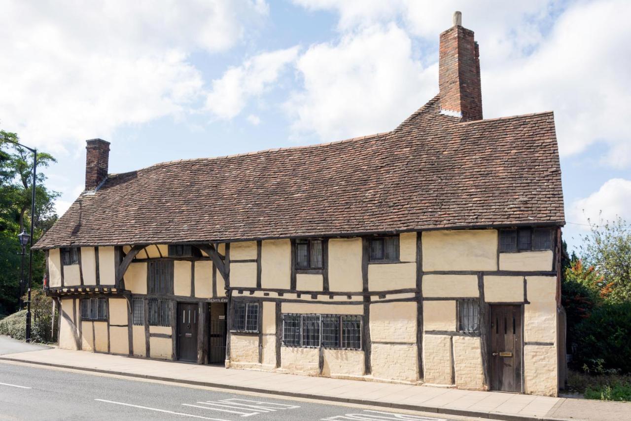 Вилла 3 Masons Court The Oldest House In Stratford Upon Avon, Warwickshire. Экстерьер фото