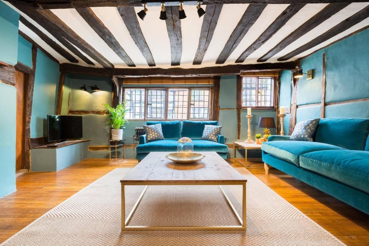 Вилла 3 Masons Court The Oldest House In Stratford Upon Avon, Warwickshire. Экстерьер фото